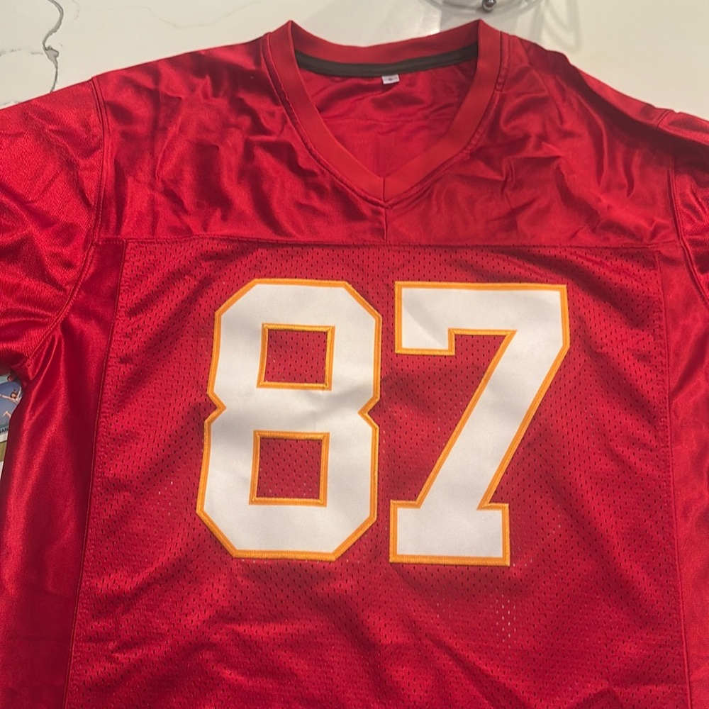 Kelce jersey size small men’s